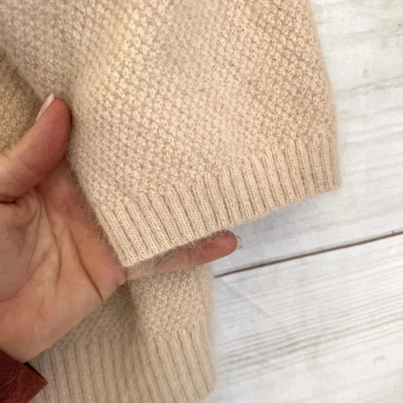 Sam Edelman Fuzzy Sweater Top Cropped Elbow Sleeve Angora Wool Blend Sz L - Picture 7 of 13